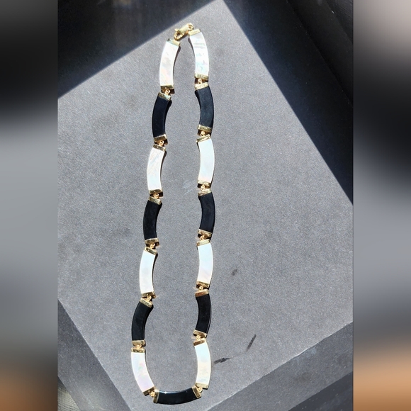 Necklace - Picture 7 of 9